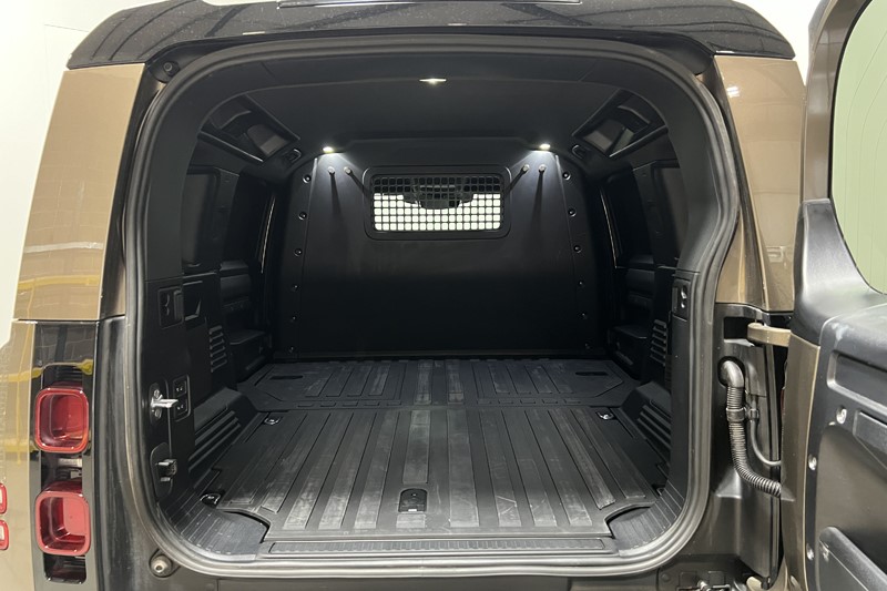 2025 (25) LAND ROVER COMMERCIAL DEFENDER 3.0 D350 Hard Top X-Dynamic HSE Auto 5550749