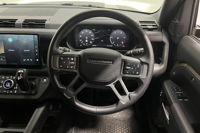 2025 (25) LAND ROVER COMMERCIAL DEFENDER 3.0 D350 Hard Top X-Dynamic HSE Auto 5550721