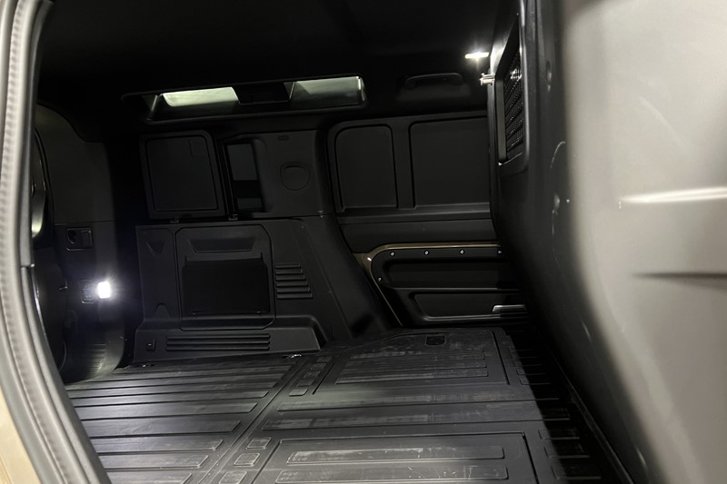 2025 (25) LAND ROVER COMMERCIAL DEFENDER 3.0 D350 Hard Top X-Dynamic HSE Auto 5550718
