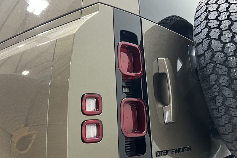 2025 (25) LAND ROVER COMMERCIAL DEFENDER 3.0 D350 Hard Top X-Dynamic HSE Auto 5550753
