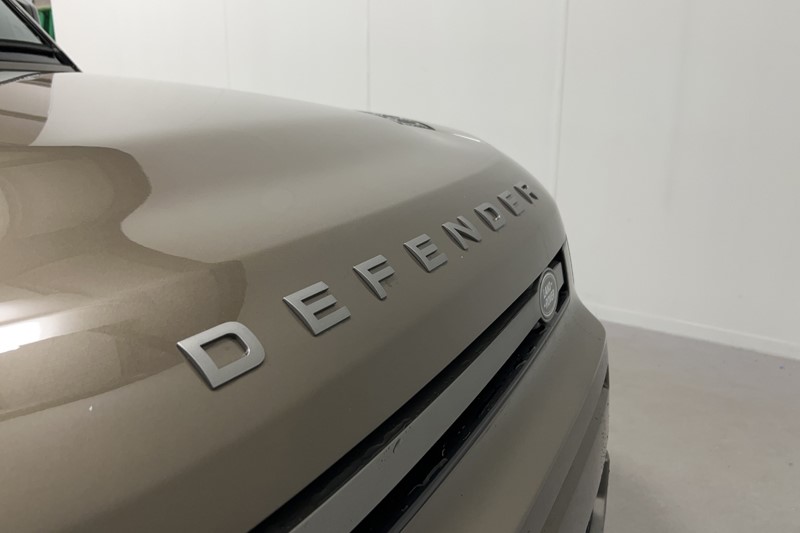 2024 (74) LAND ROVER DEFENDER 3.0 D250 X-Dynamic SE 110 5dr Auto 5526211