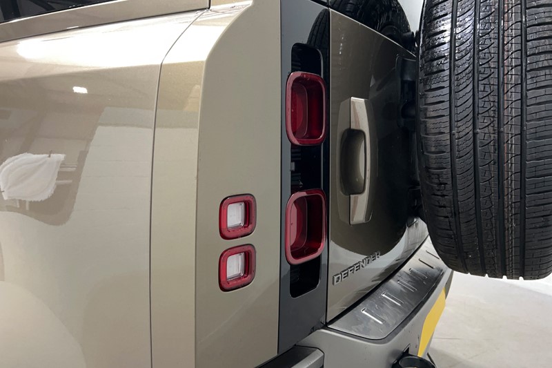 2024 (74) LAND ROVER DEFENDER 3.0 D250 X-Dynamic SE 110 5dr Auto 5526202