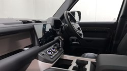 2024 (74) LAND ROVER DEFENDER 3.0 D250 X-Dynamic SE 110 5dr Auto 5526193