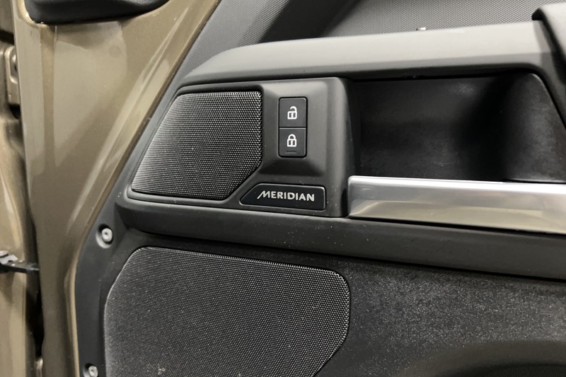 2024 (74) LAND ROVER DEFENDER 3.0 D250 X-Dynamic SE 110 5dr Auto 5526169