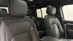 2022 (72) LAND ROVER DEFENDER 3.0 D300 X-Dynamic HSE 110 5dr Auto 5581185