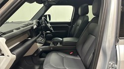 2022 (72) LAND ROVER DEFENDER 3.0 D300 X-Dynamic HSE 110 5dr Auto 5581169