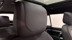 2022 (72) LAND ROVER DEFENDER 3.0 D300 X-Dynamic HSE 110 5dr Auto 5581186