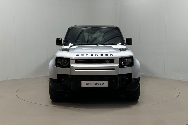 2022 (72) LAND ROVER DEFENDER 3.0 D300 X-Dynamic HSE 110 5dr Auto 5581173