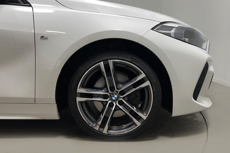 2020 (20) BMW 1 SERIES 118i M Sport 5dr 5531656