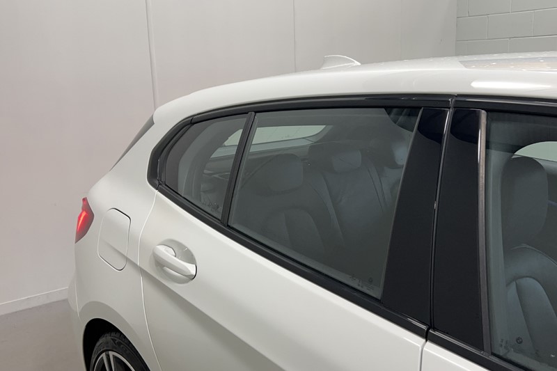 2020 (20) BMW 1 SERIES 118i M Sport 5dr 5531697