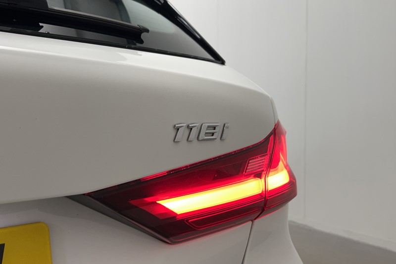 2020 (20) BMW 1 SERIES 118i M Sport 5dr 5531696