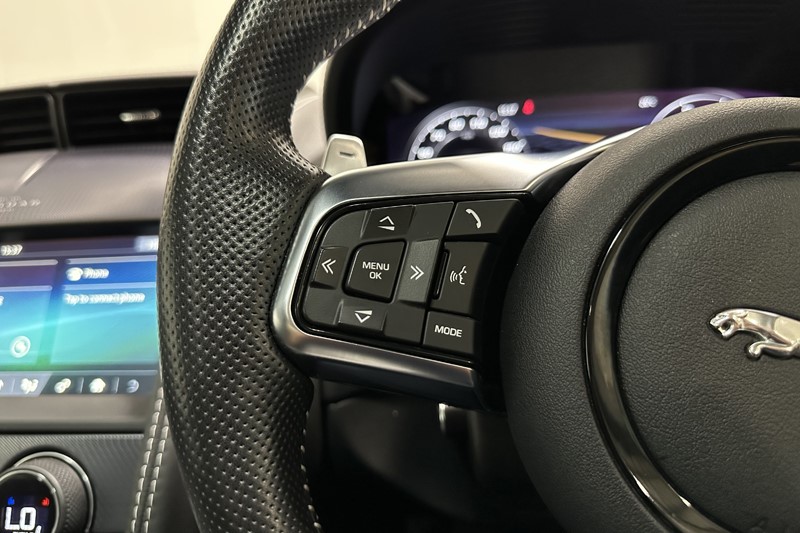 2022 (72) JAGUAR F-TYPE 5.0 P450 S/C V8 R-Dynamic Black 2dr Auto AWD 5536266