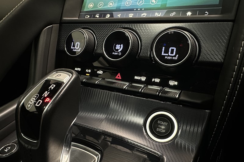 2022 (72) JAGUAR F-TYPE 5.0 P450 S/C V8 R-Dynamic Black 2dr Auto AWD 5536271