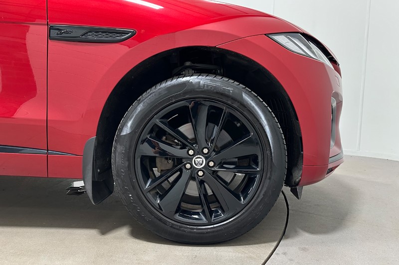 2024 (24) JAGUAR F-PACE 2.0 D200 R-Dynamic SE Black 5dr Auto AWD 5535932