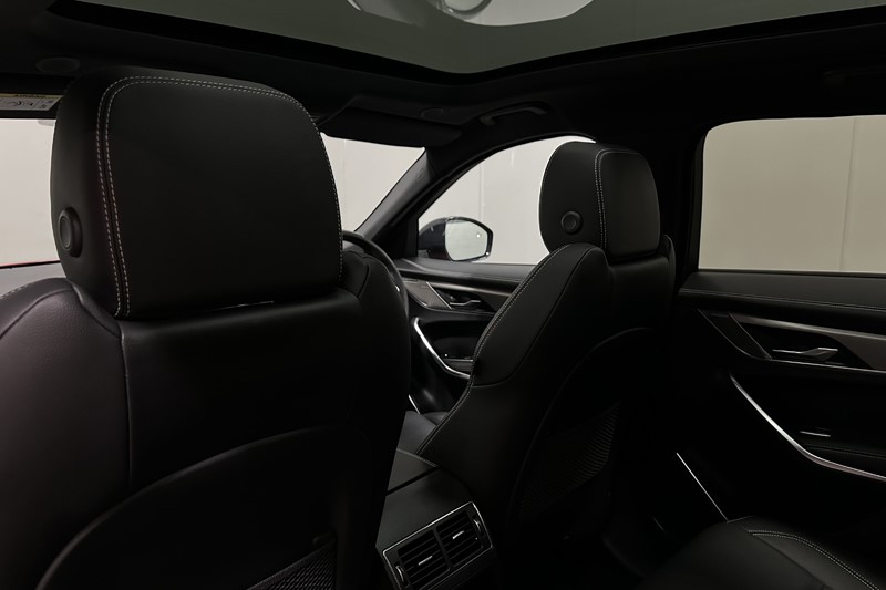 2024 (24) JAGUAR F-PACE 2.0 D200 R-Dynamic SE Black 5dr Auto AWD 5535960