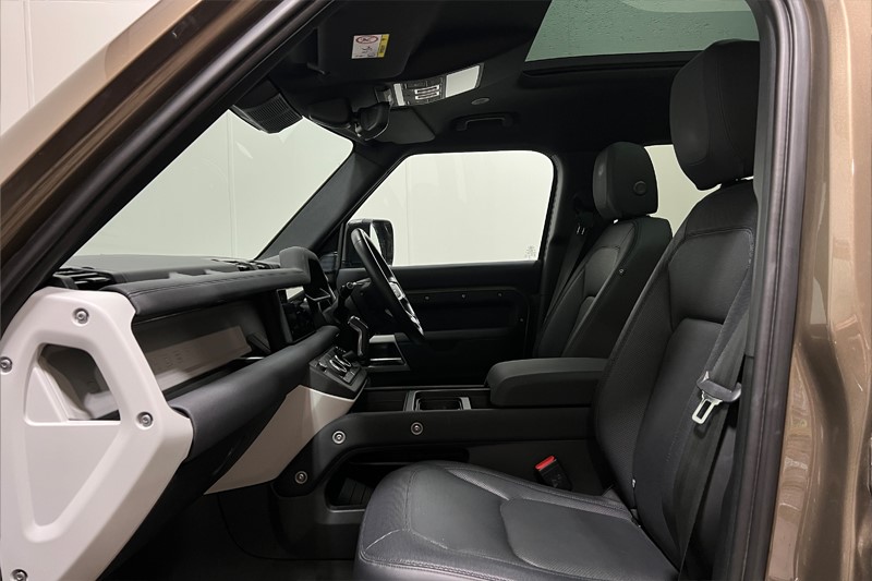 2023 (23) LAND ROVER DEFENDER 3.0 D250 X-Dynamic SE 110 5dr Auto [7 Seat] 5559607