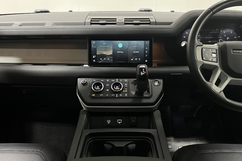 2023 (23) LAND ROVER DEFENDER 3.0 D250 X-Dynamic SE 110 5dr Auto [7 Seat] 5559614