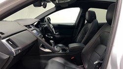 2020 (70) JAGUAR E-PACE 2.0d Chequered Flag Edition 5dr Auto 5566171