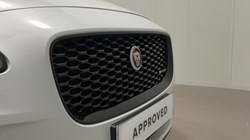 2020 (70) JAGUAR E-PACE 2.0d Chequered Flag Edition 5dr Auto 5566221