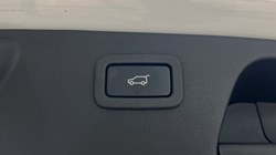 2020 (70) JAGUAR E-PACE 2.0d Chequered Flag Edition 5dr Auto 5566211