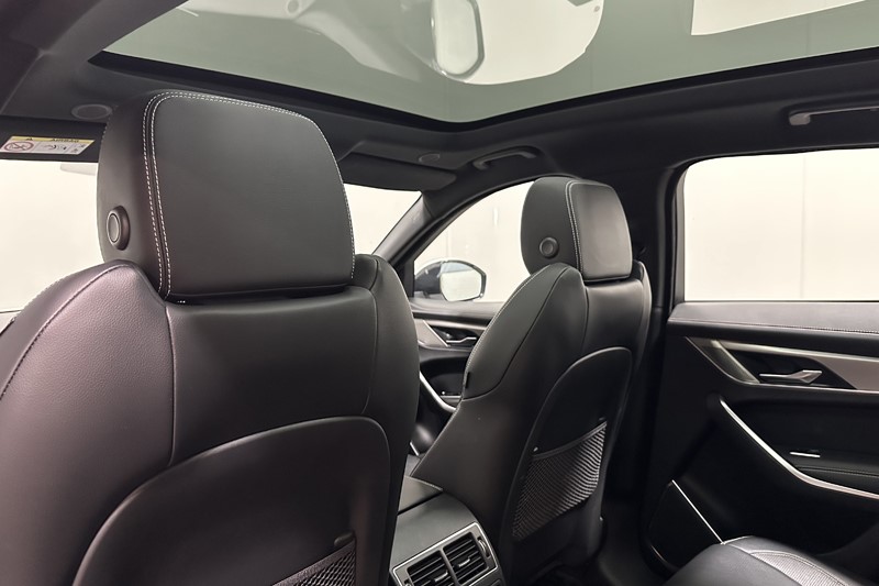 2022 (71) JAGUAR F-PACE 2.0 D200 R-Dynamic S 5dr Auto AWD 5581026