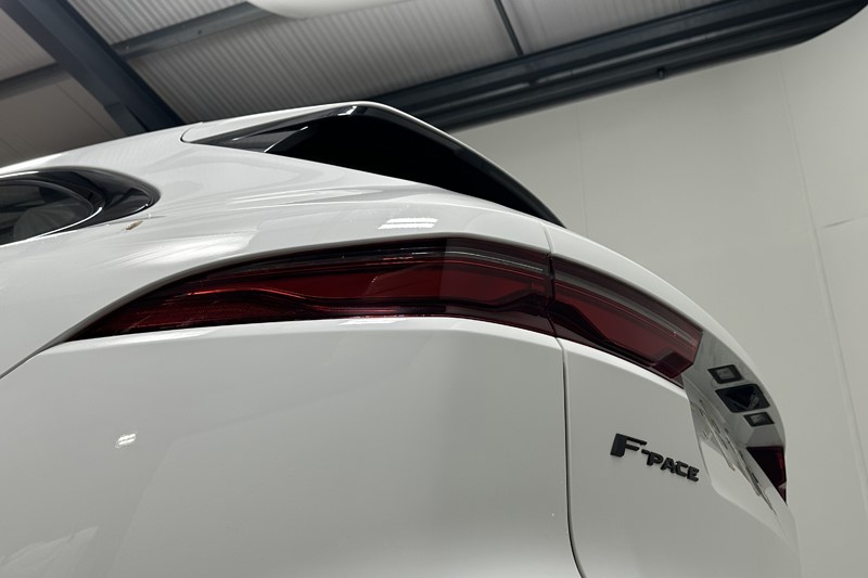 2022 (71) JAGUAR F-PACE 2.0 D200 R-Dynamic S 5dr Auto AWD 5581034