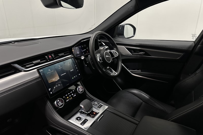 2022 (71) JAGUAR F-PACE 2.0 D200 R-Dynamic S 5dr Auto AWD 5581025