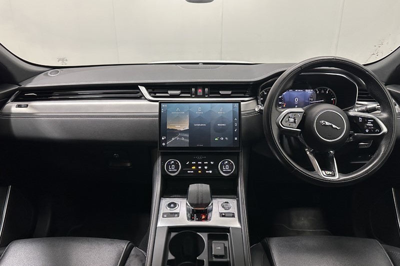 2022 (71) JAGUAR F-PACE 2.0 D200 R-Dynamic S 5dr Auto AWD 5581001