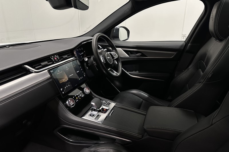 2022 (71) JAGUAR F-PACE 2.0 D200 R-Dynamic S 5dr Auto AWD 5581024