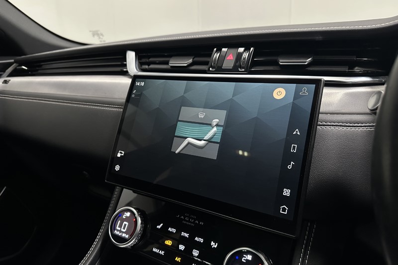 2022 (71) JAGUAR F-PACE 2.0 D200 R-Dynamic S 5dr Auto AWD 5581023