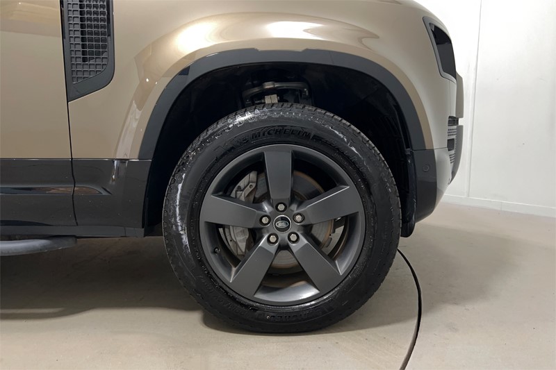 2024 (74) LAND ROVER COMMERCIAL DEFENDER 3.0 D350 Hard Top X-Dynamic HSE Auto 5566230