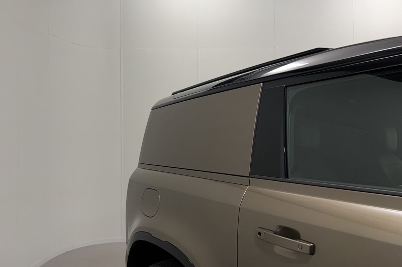 2024 (74) LAND ROVER COMMERCIAL DEFENDER 3.0 D350 Hard Top X-Dynamic HSE Auto 5566266