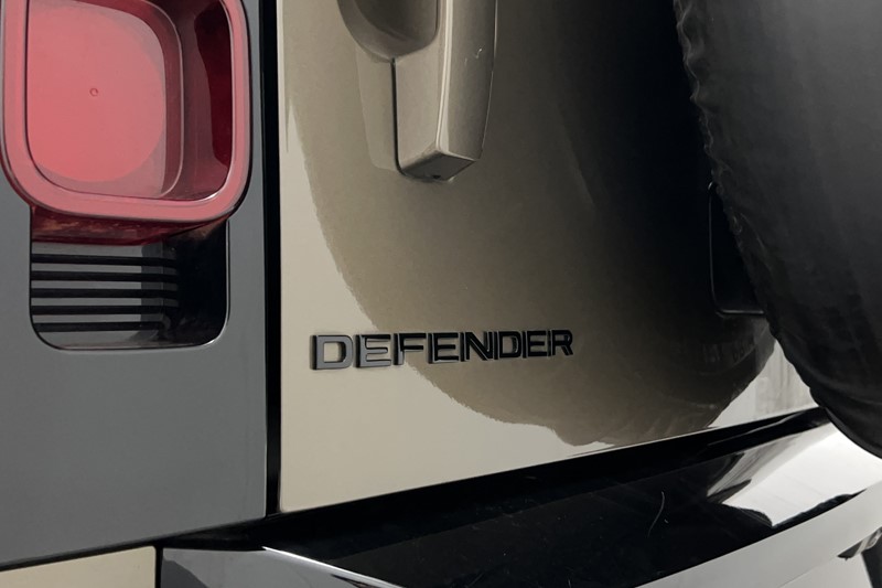 2024 (74) LAND ROVER COMMERCIAL DEFENDER 3.0 D350 Hard Top X-Dynamic HSE Auto 5566265
