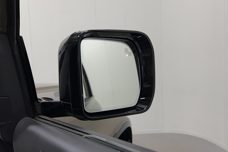 2024 (74) LAND ROVER COMMERCIAL DEFENDER 3.0 D350 Hard Top X-Dynamic HSE Auto 5566237