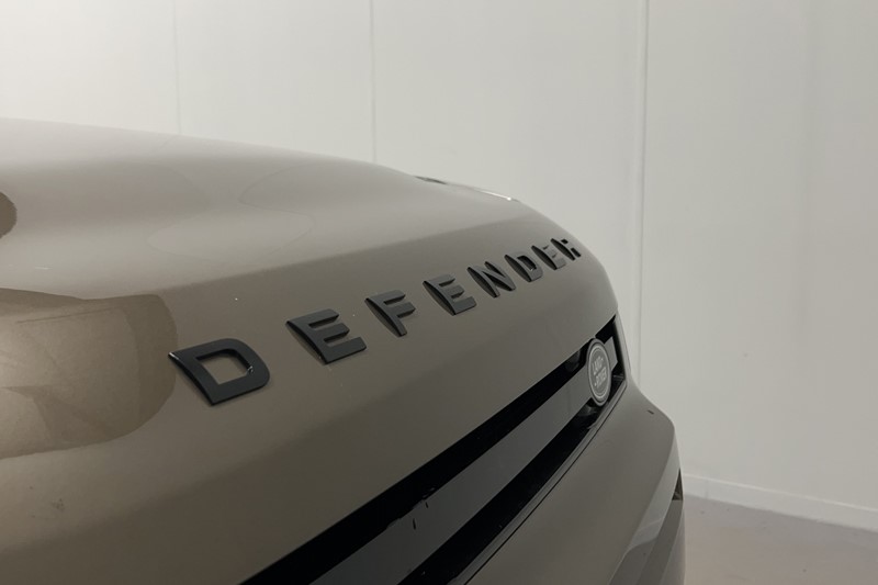 2024 (74) LAND ROVER COMMERCIAL DEFENDER 3.0 D350 Hard Top X-Dynamic HSE Auto 5566272