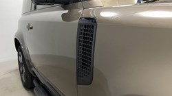 2024 (74) LAND ROVER COMMERCIAL DEFENDER 3.0 D350 Hard Top X-Dynamic HSE Auto 5566270