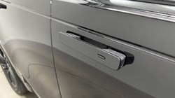 2022 (22) LAND ROVER RANGE ROVER VELAR 2.0 D200 Edition 5dr Auto 5570989