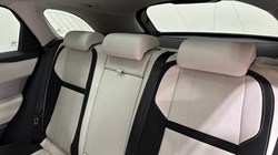 2022 (22) LAND ROVER RANGE ROVER VELAR 2.0 D200 Edition 5dr Auto 5570978