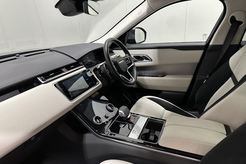 2022 (22) LAND ROVER RANGE ROVER VELAR 2.0 D200 Edition 5dr Auto 5570974