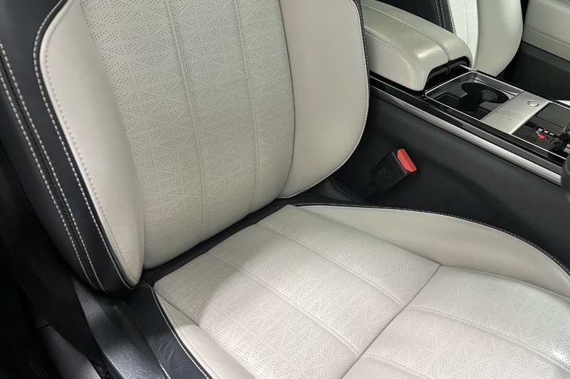 2022 (22) LAND ROVER RANGE ROVER VELAR 2.0 P400e R-Dynamic HSE 5dr Auto 5575526