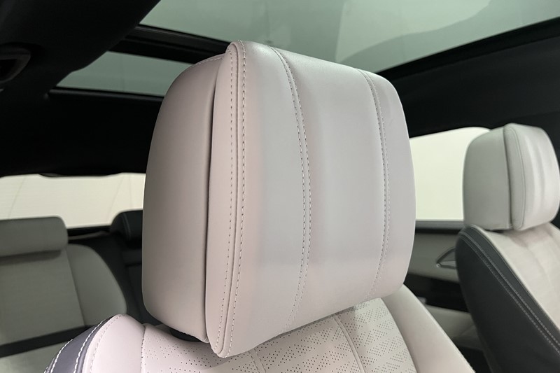 2022 (22) LAND ROVER RANGE ROVER VELAR 2.0 P400e R-Dynamic HSE 5dr Auto 5575528