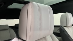 2022 (22) LAND ROVER RANGE ROVER VELAR 2.0 P400e R-Dynamic HSE 5dr Auto 5575528