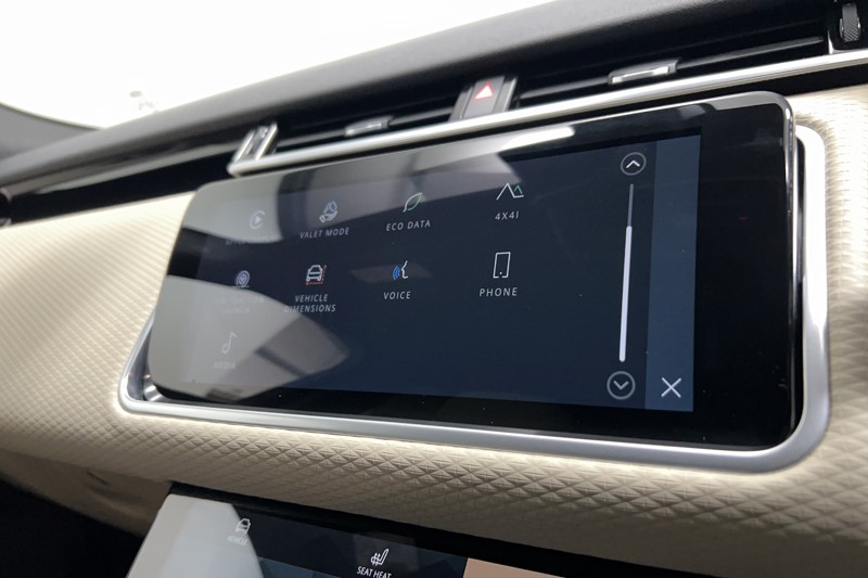2022 (22) LAND ROVER RANGE ROVER VELAR 2.0 D200 R-Dynamic SE 5dr Auto 5575972