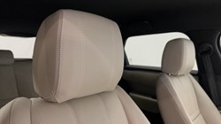 2022 (22) LAND ROVER RANGE ROVER VELAR 2.0 D200 R-Dynamic SE 5dr Auto 5575956