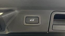 2022 (22) LAND ROVER RANGE ROVER VELAR 2.0 D200 R-Dynamic SE 5dr Auto 5575983