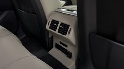 2022 (22) LAND ROVER RANGE ROVER VELAR 2.0 D200 R-Dynamic SE 5dr Auto 5575948