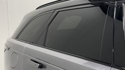 2022 (22) LAND ROVER RANGE ROVER VELAR 2.0 D200 R-Dynamic SE 5dr Auto 5575988