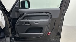 2025 (25) LAND ROVER COMMERCIAL DEFENDER 3.0 D250 Hard Top X-Dynamic SE Auto 5550845