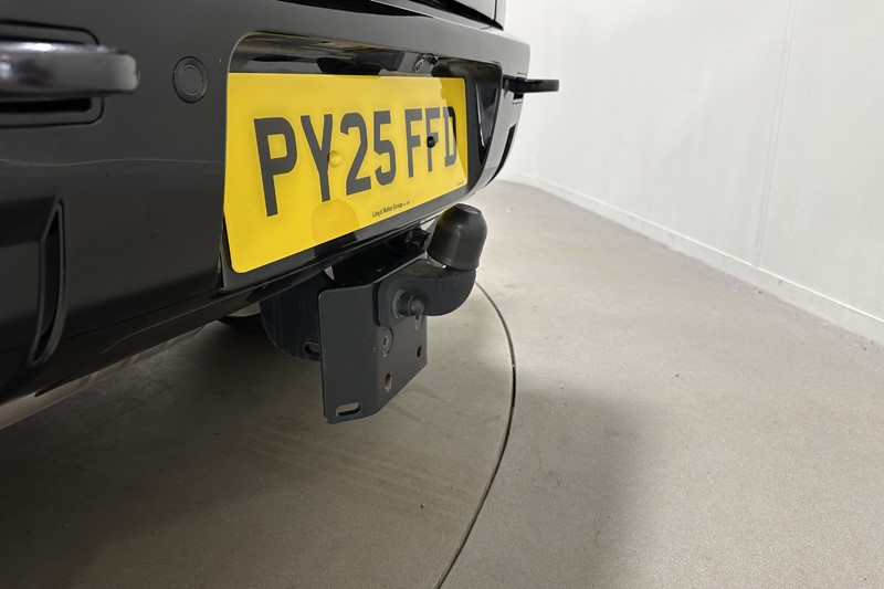 2025 (25) LAND ROVER COMMERCIAL DEFENDER 3.0 D250 Hard Top X-Dynamic SE Auto 5550871