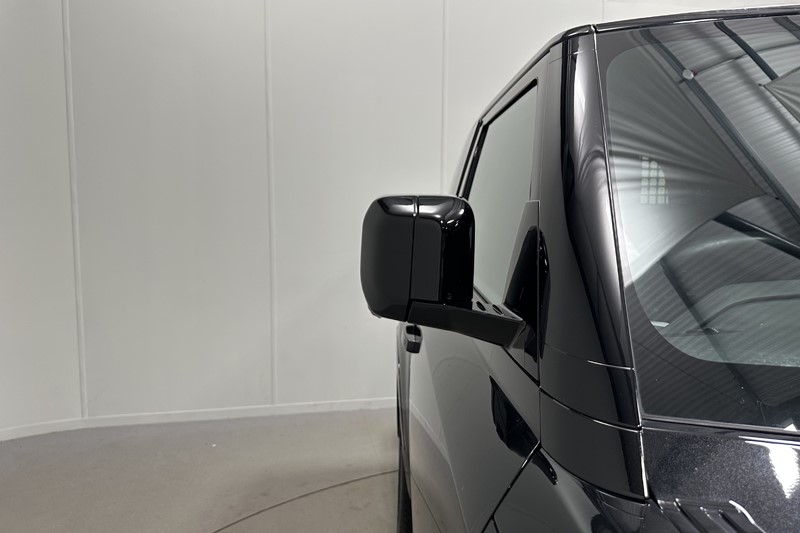 2025 (25) LAND ROVER COMMERCIAL DEFENDER 3.0 D250 Hard Top X-Dynamic SE Auto 5550875